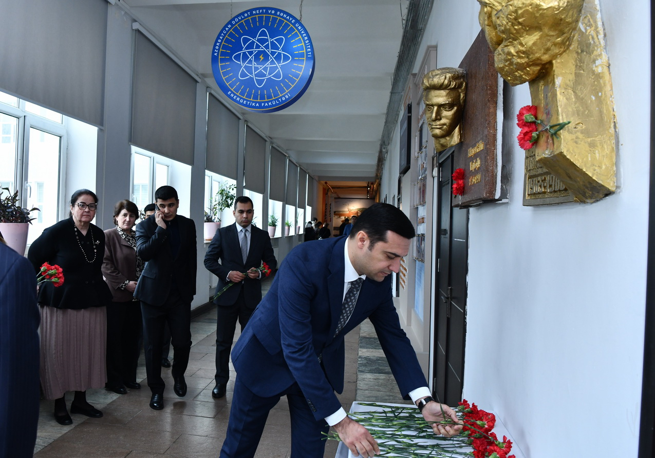 ADNSU-da 20 Yanvar şəhidlərinin xatirəsinə həsr olunmuş tədbir keçirilib