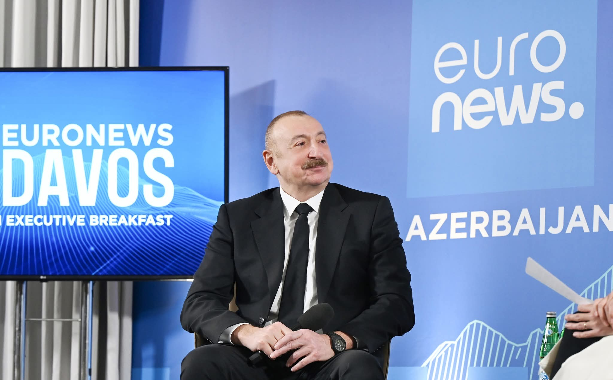 Prezident İlham Əliyev Davosda “Euronews” televiziyasına müsahibə verib
