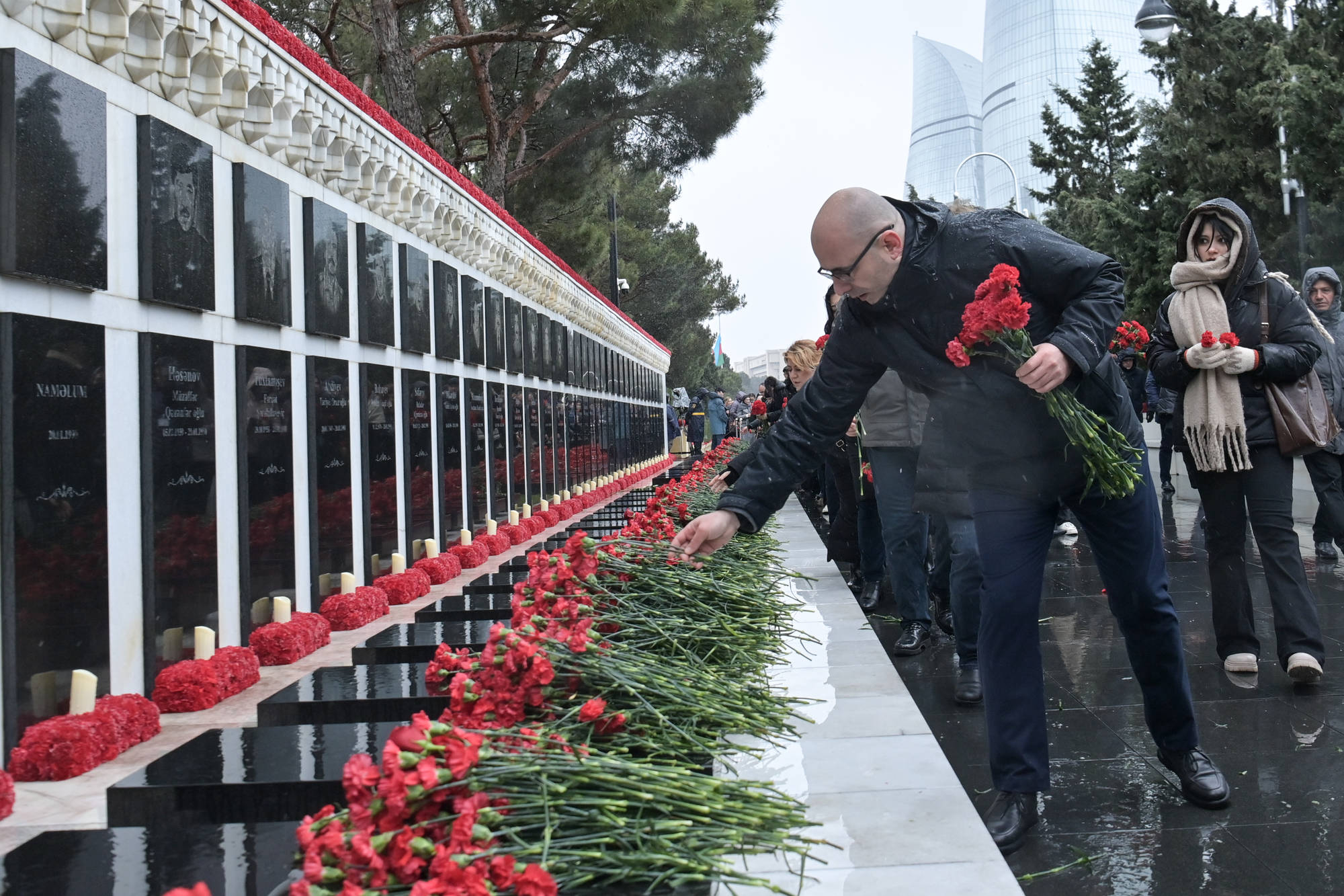 Şəhidlər xiyabanı ziyarət edilib