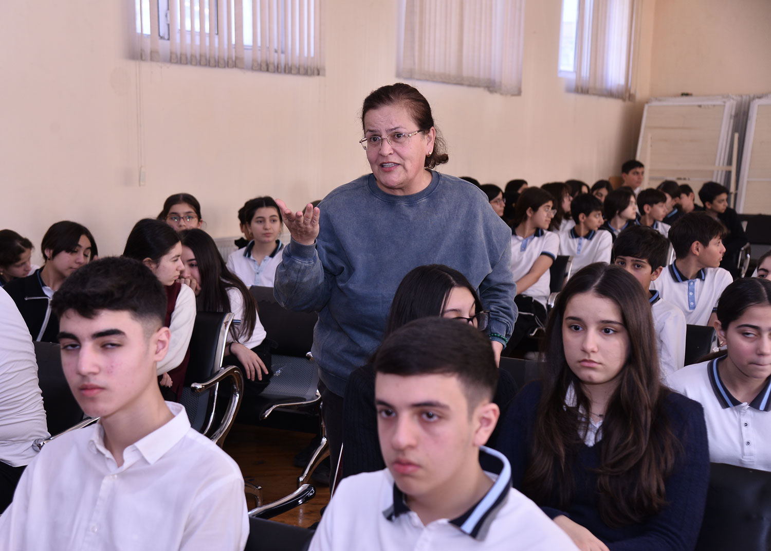 Məktəbdə öyrədilən ana dili heç zaman möhkəmliyini itirmir - akademik