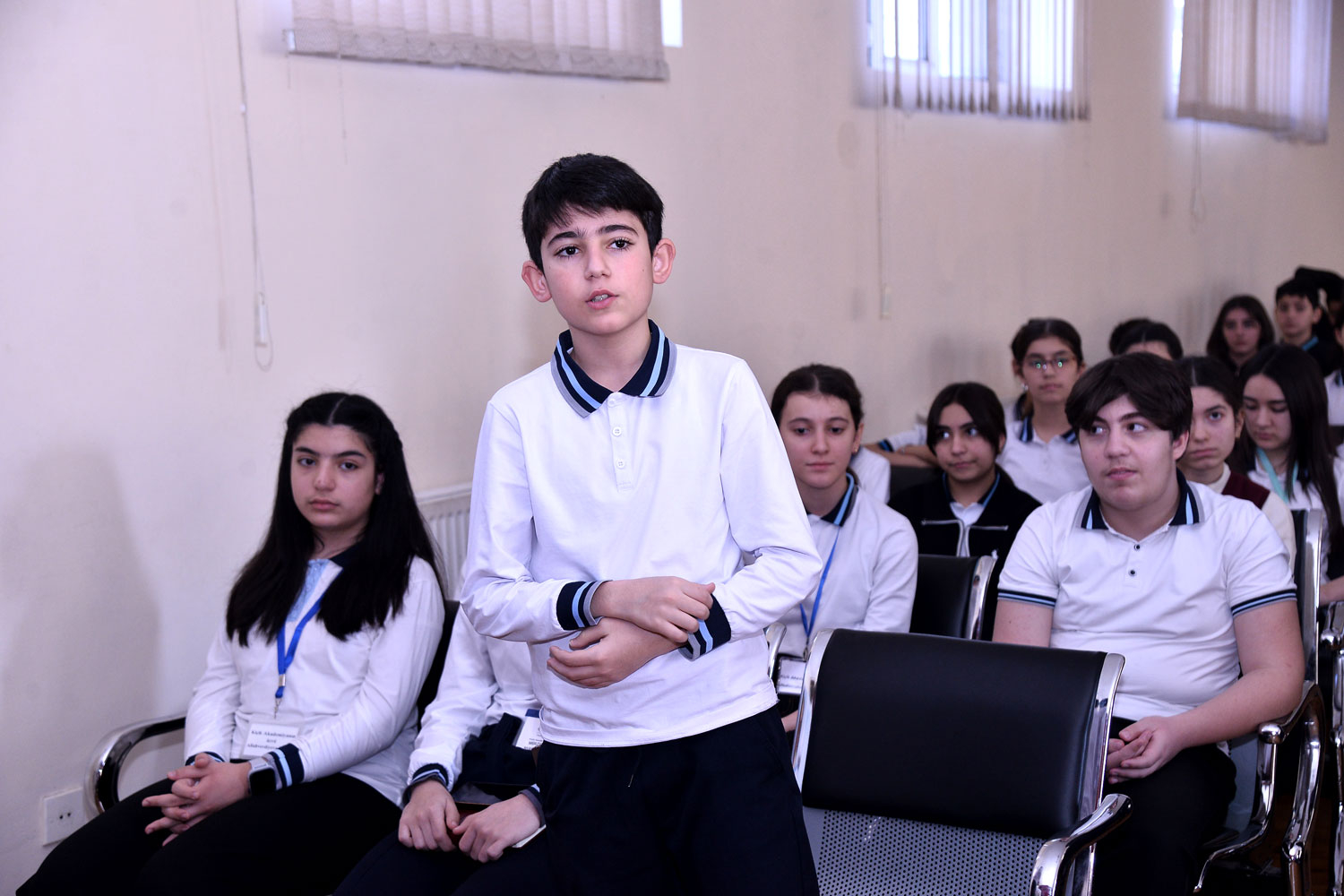 Məktəbdə öyrədilən ana dili heç zaman möhkəmliyini itirmir - akademik