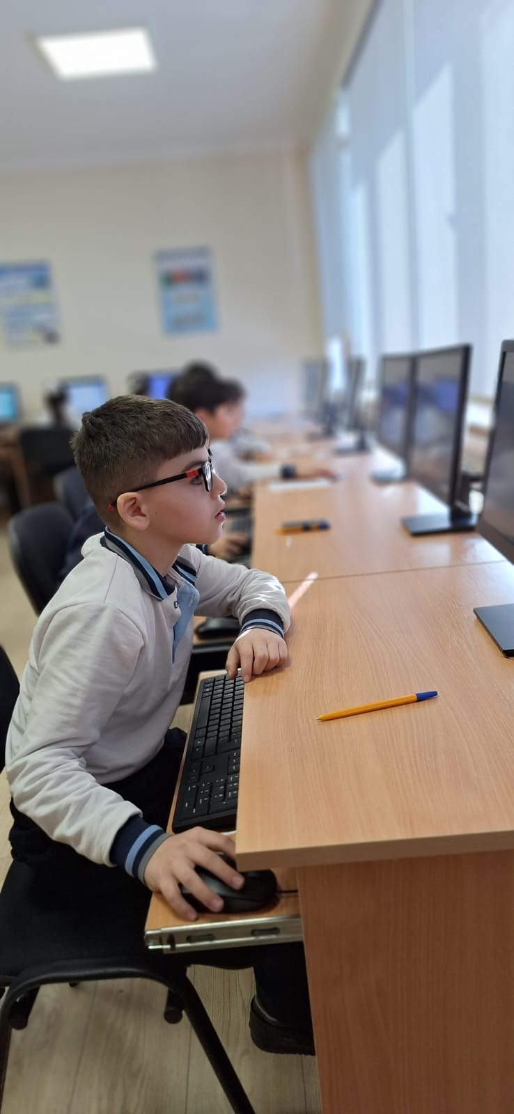 Qarabağ məktəblərində BSQ-lər rəqəmsal formada keçirilir