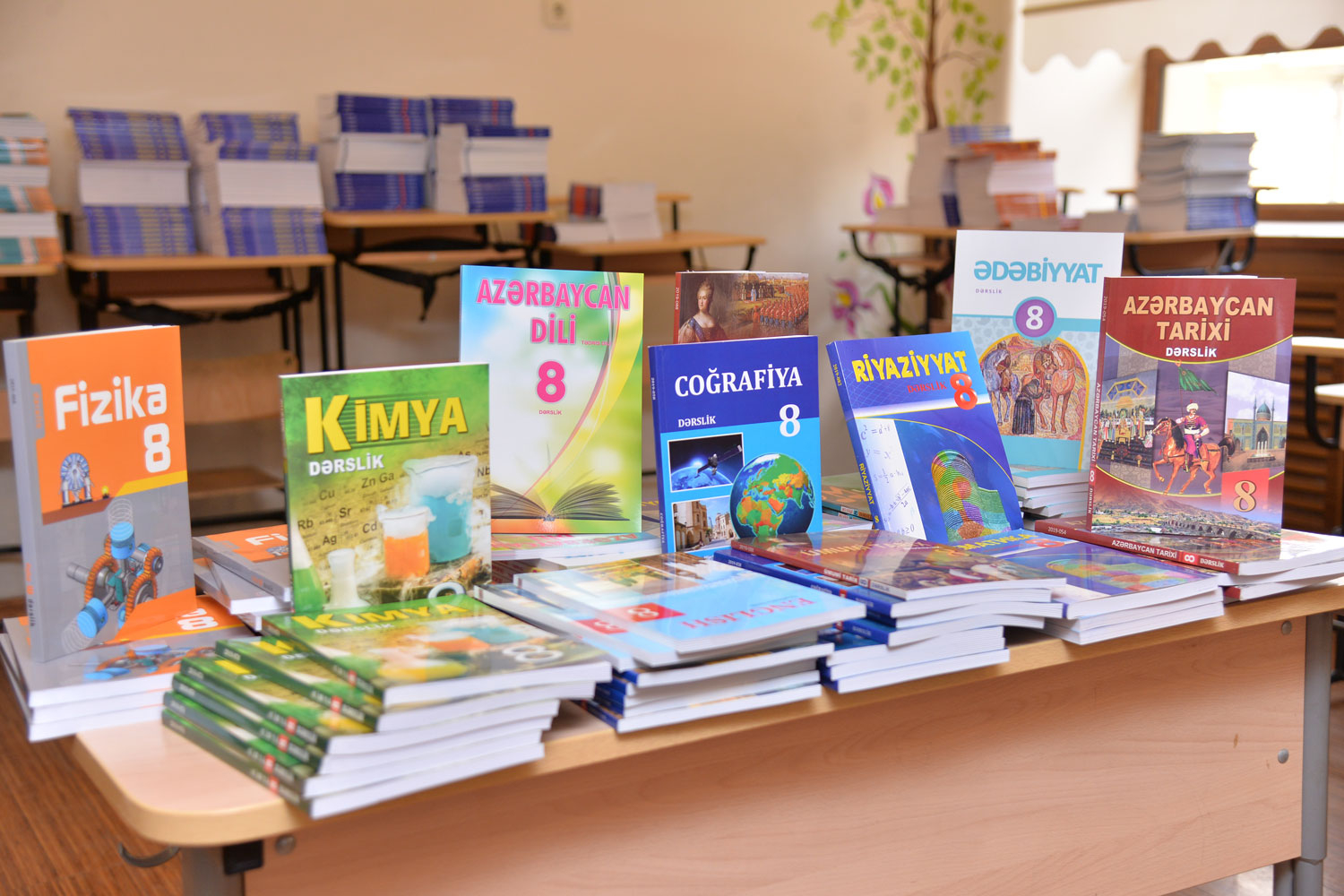 Dərsliklərlə bağlı ictimai dinləmələrin keçirilməsi təklif edilib