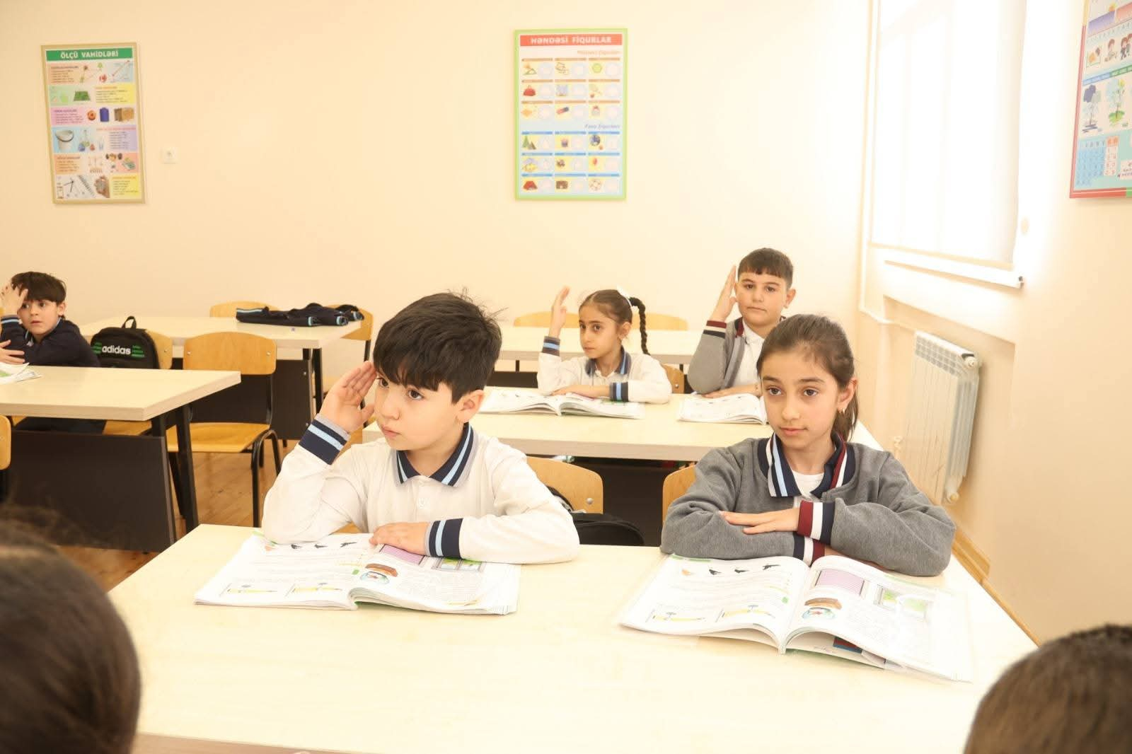 Kərkicahan qəsəbə 1 nömrəli tam orta məktəbində ilk dərs günü