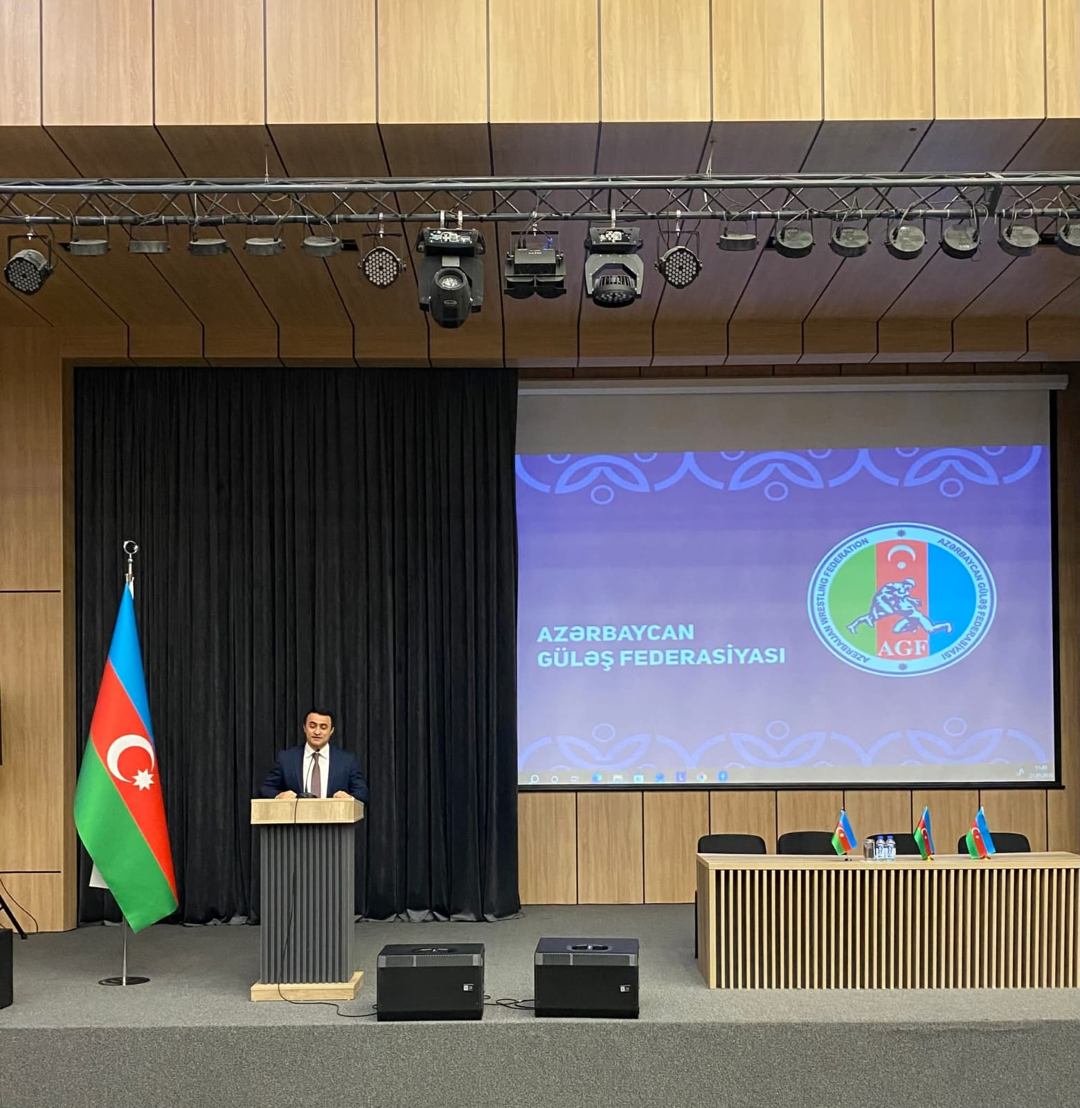 Olimpiya və dünya çempionları Şuşada məktəblilərlə görüşüblər