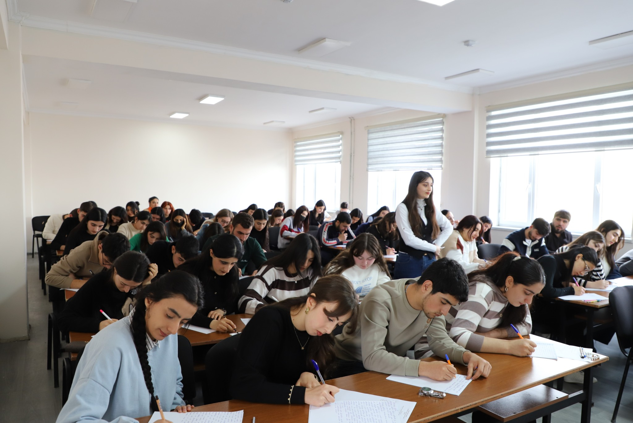 İctimai Şura üzvləri LDU-da imtahanların gedişini izləyiblər