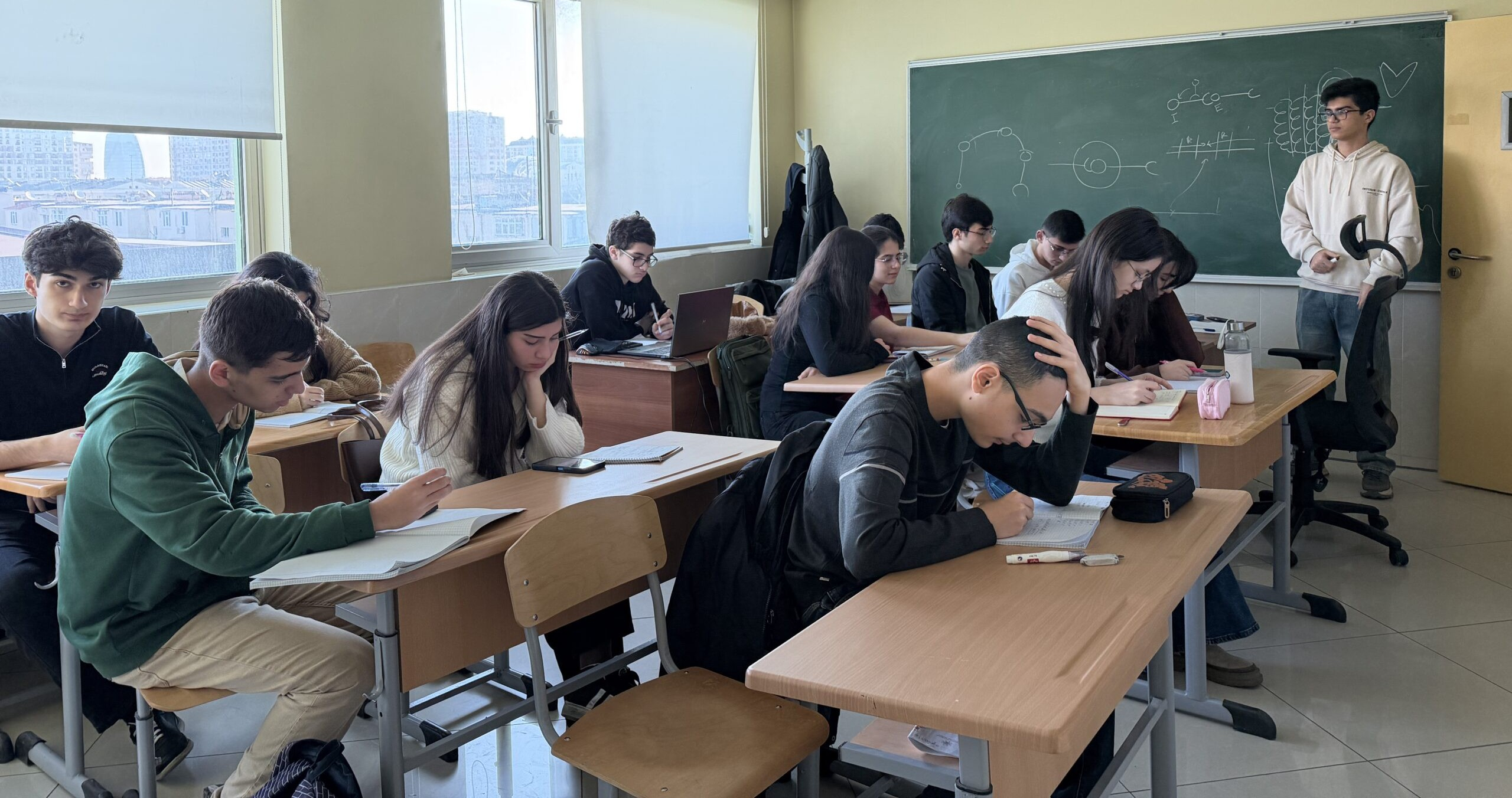 Beynəlxalq biologiya olimpiadalarına hazırlaşanlar üçün qış düşərgəsi təşkil olunub