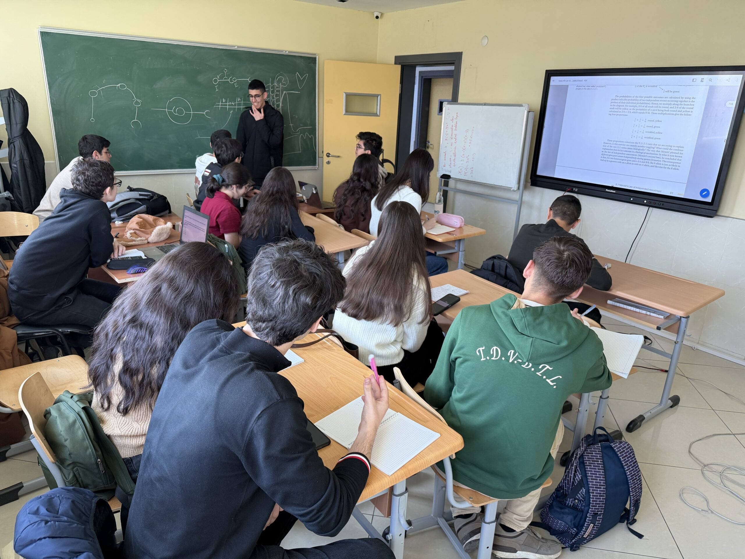 Beynəlxalq biologiya olimpiadalarına hazırlaşanlar üçün qış düşərgəsi təşkil olunub