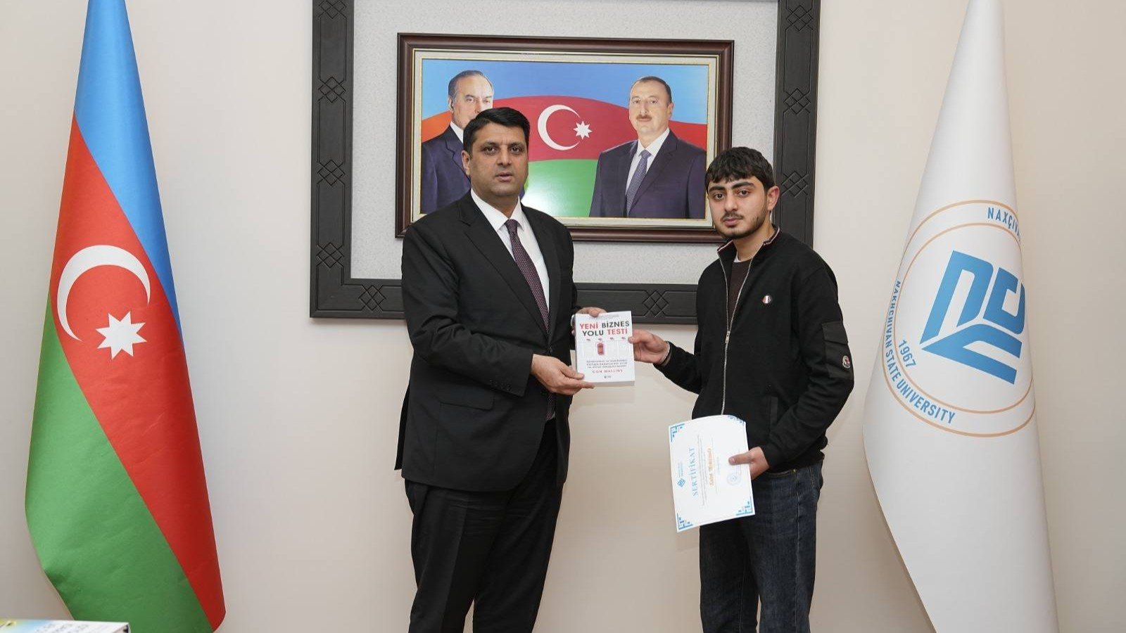 NDU tələbələri sertifikatla təltif olunublar