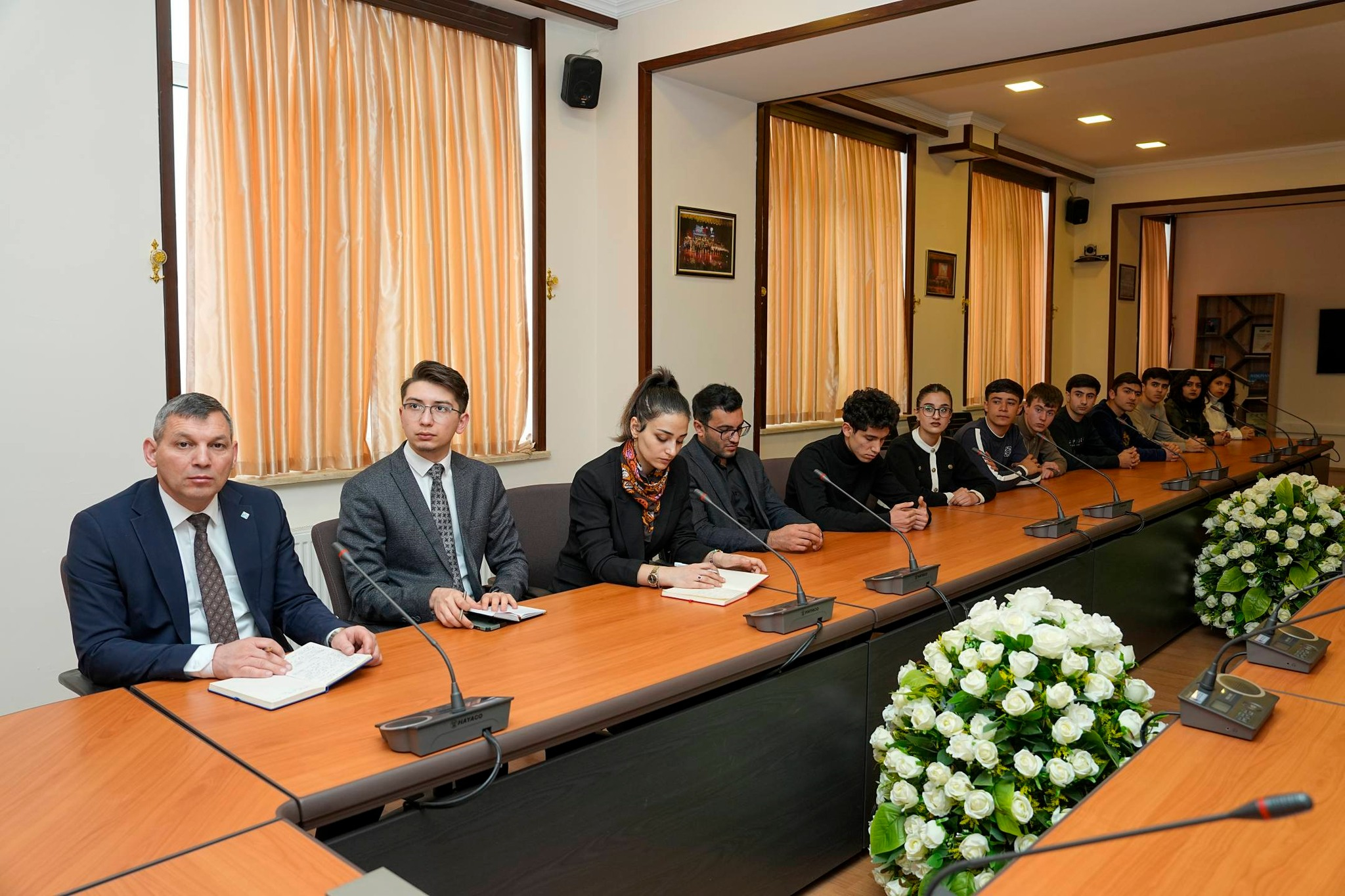 NDU tələbələri sertifikatla təltif olunublar