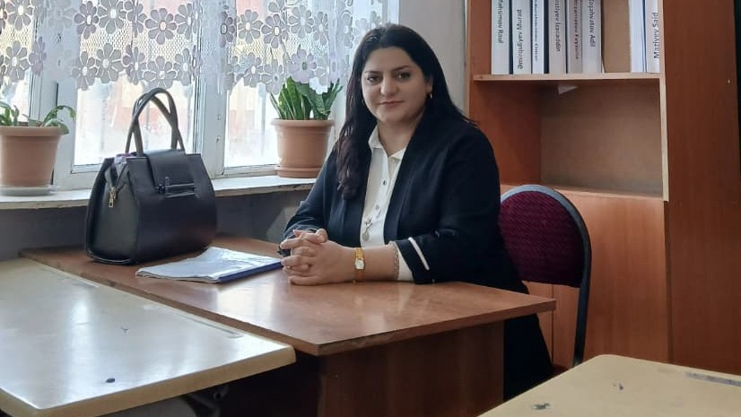 Dərsliklərdə tarixi hadisələrin sadə dildə yazılmasını istərdim