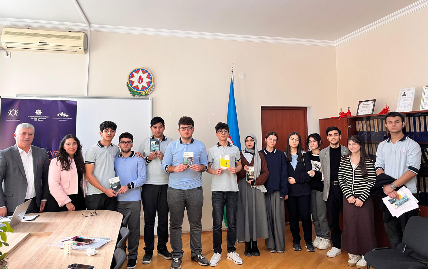 Məktəblilər üçün hüquqi maarifləndirmə təlimləri keçirilib