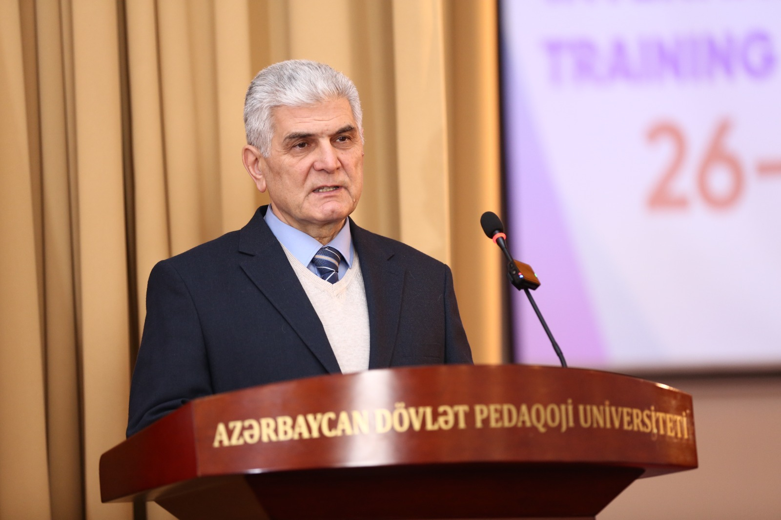 ADPU-da “Hədəfdə STEAM-8” beynəlxalq təlim-treninqi öz işinə başlayıb