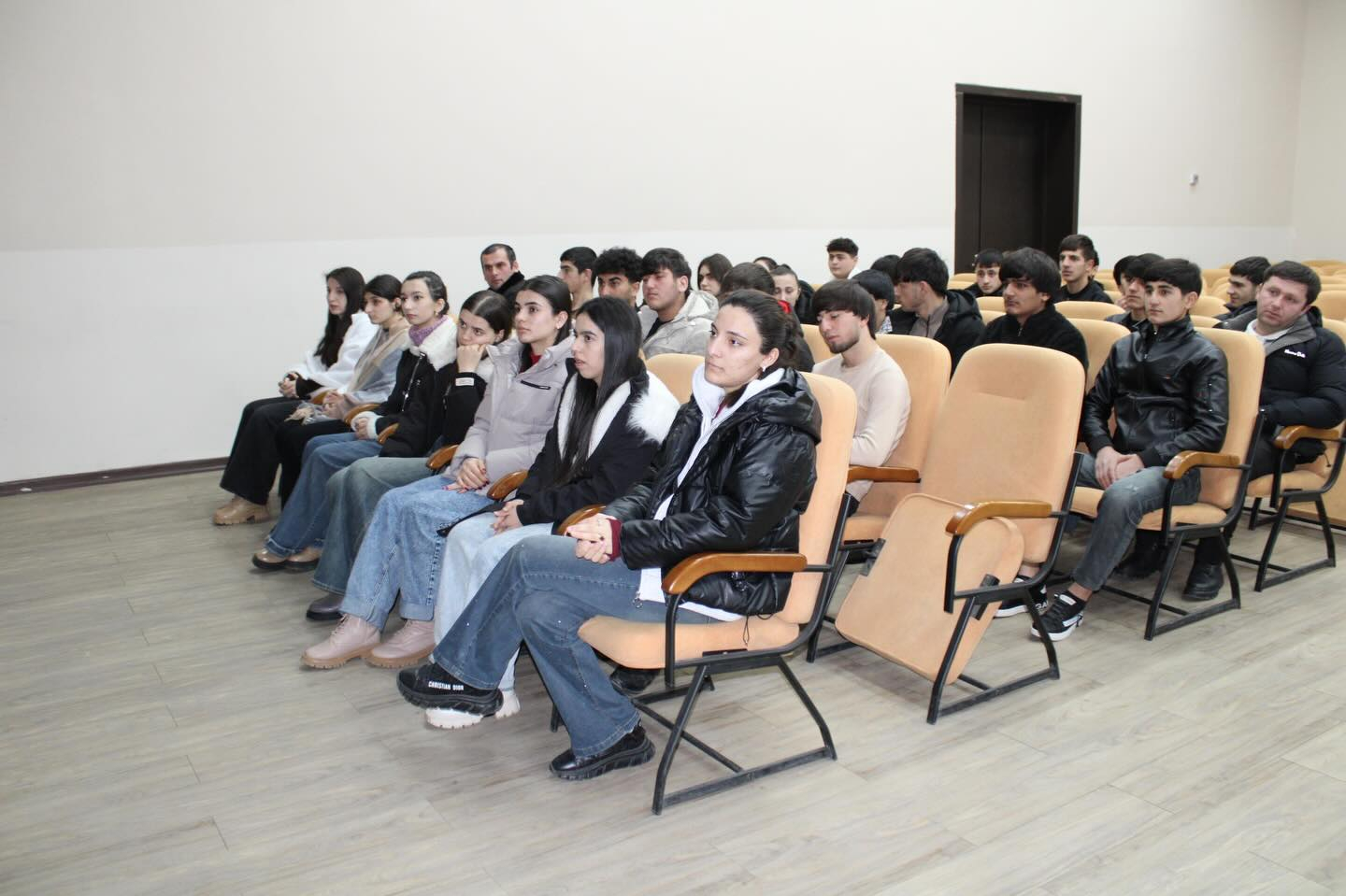 Qəbələ Dövlət Peşə Təhsil Mərkəzində maarifləndirici seminar keçirilib