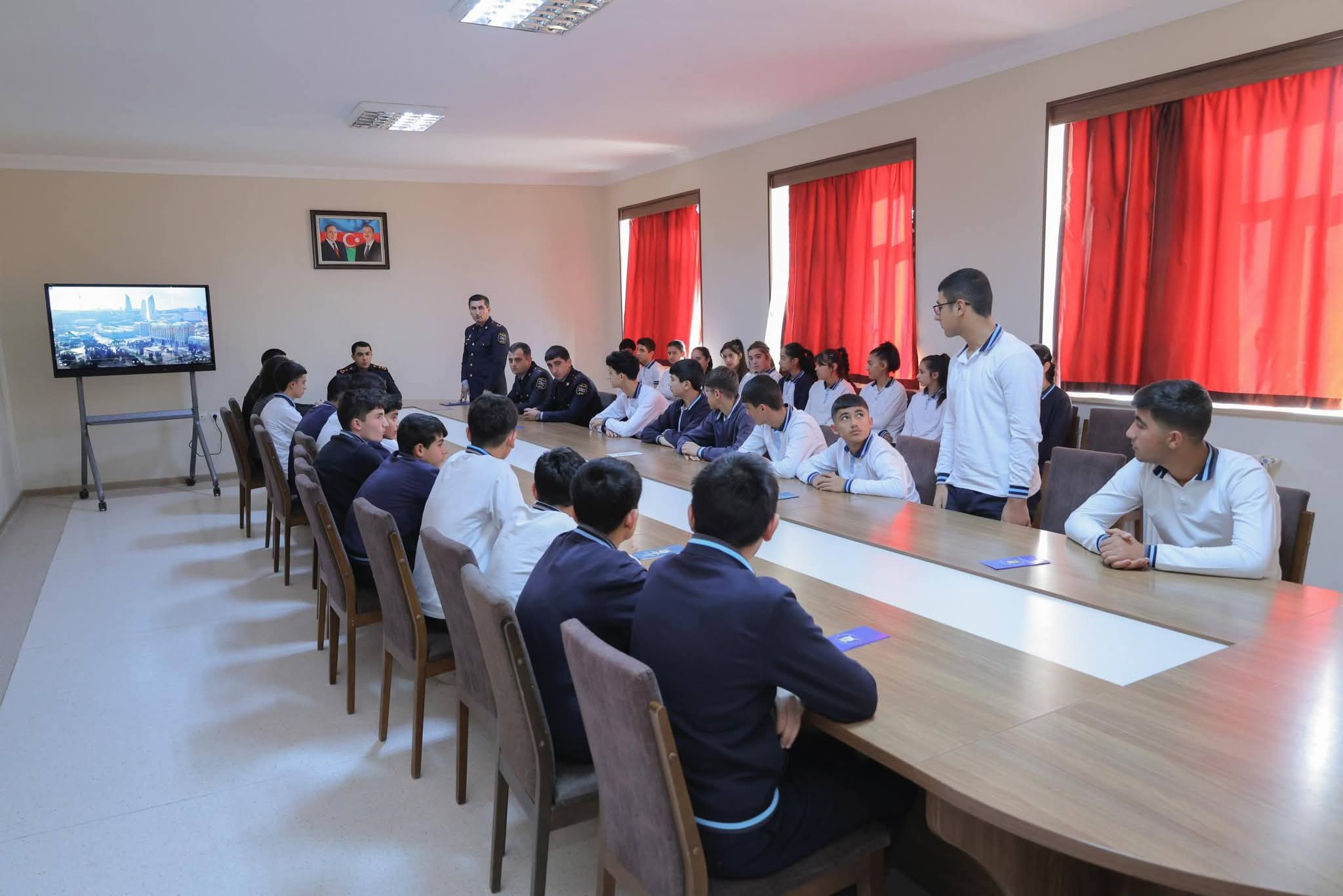 Naxçıvanda məktəblilərlə maarifləndirici tədbir keçirilib 