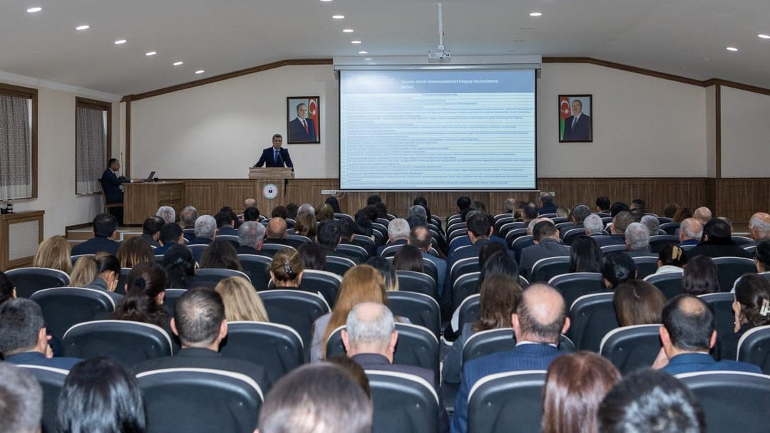 Naxçıvanda direktor və direktor müavinləri üçün təlimlər başlayıb