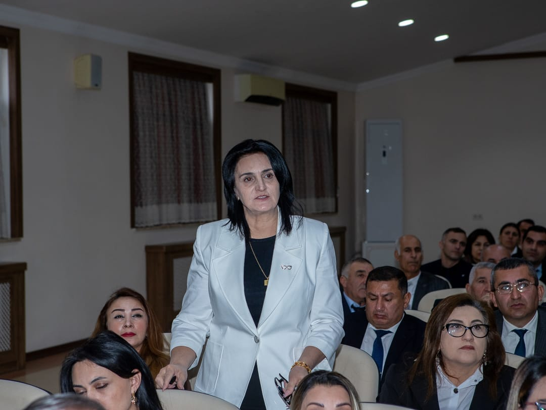 Naxçıvanda direktor və direktor müavinləri üçün təlimlər başlayıb