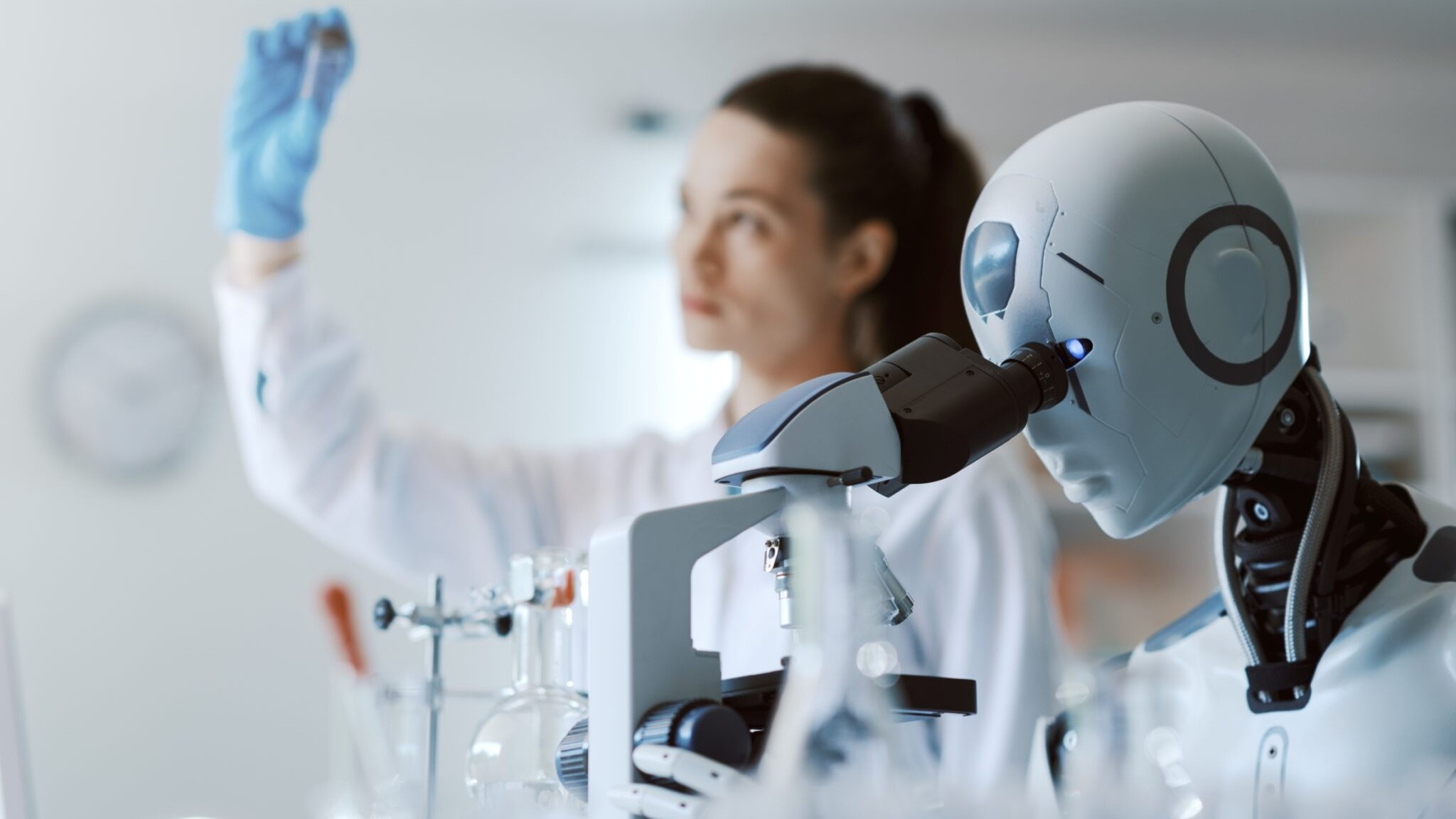 Süni intellektlə çalışan laboratoriyalar dövrü başlayır