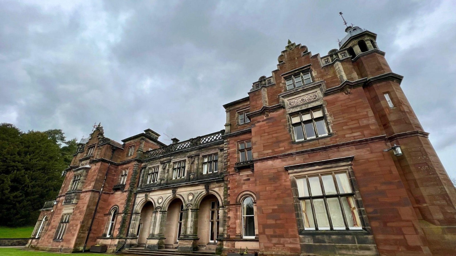 Bu universitetdə psixi sağlamlıq tədqiqatlarına 11 milyon funt ayrılıb