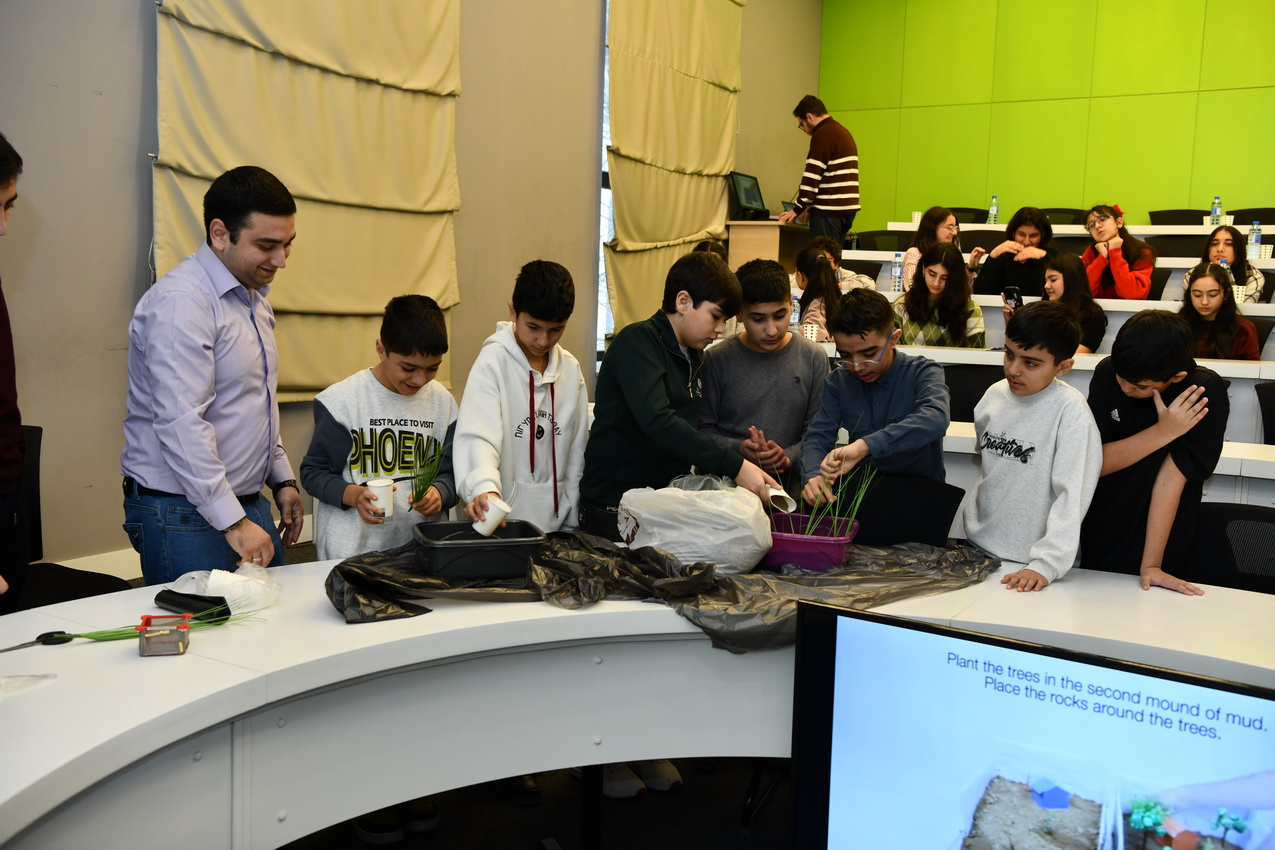 ADNSU-da şagirdlər üçün “Mühəndislik düşərgəsi” keçirilir