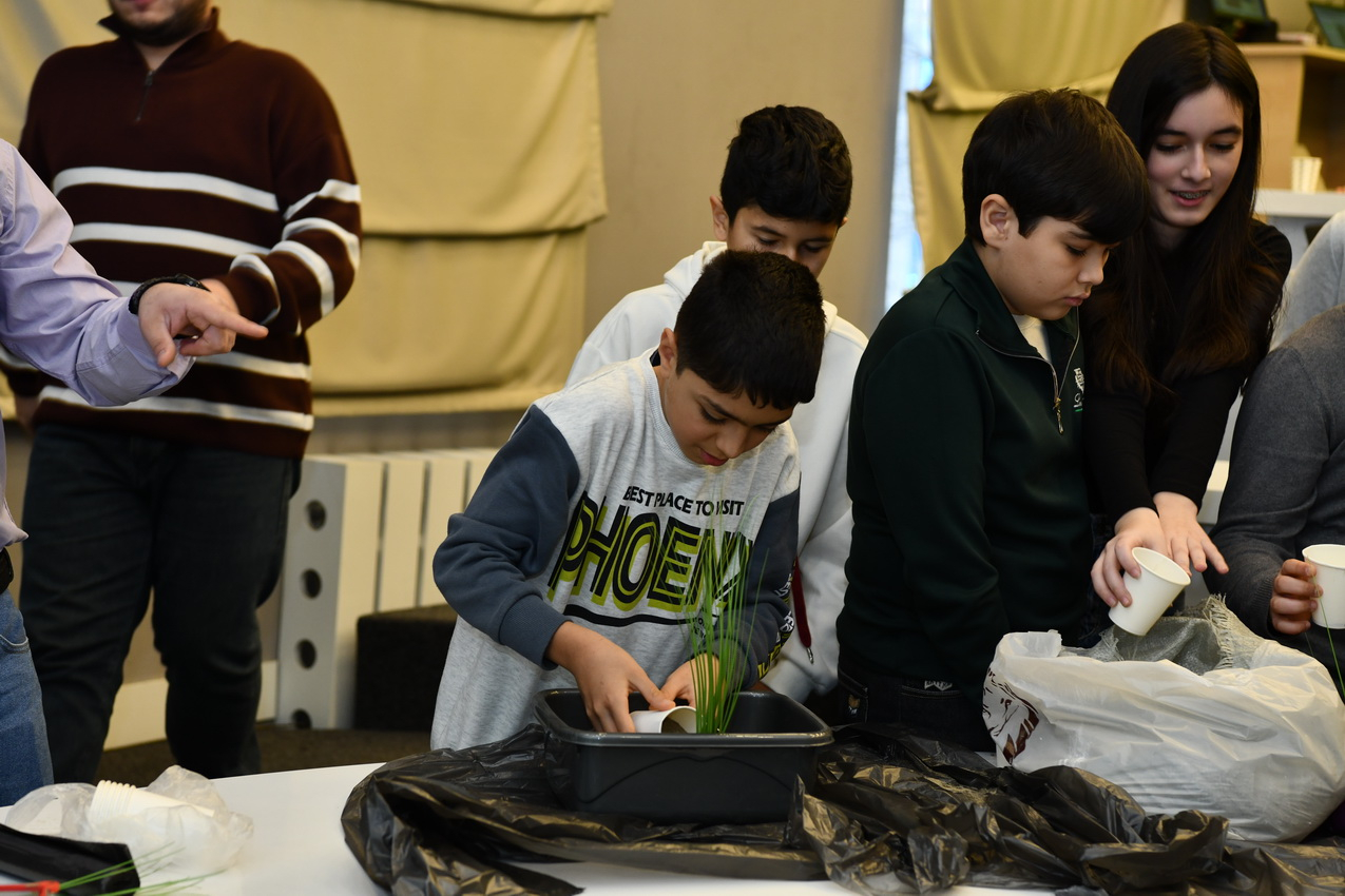 ADNSU-da şagirdlər üçün “Mühəndislik düşərgəsi” keçirilir