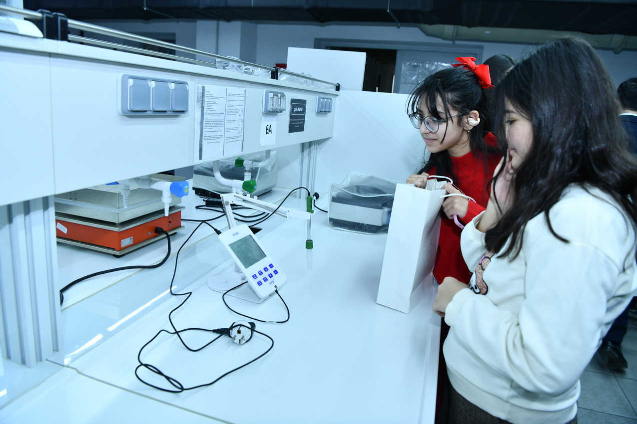 ADNSU-da şagirdlər üçün “Mühəndislik düşərgəsi” keçirilir