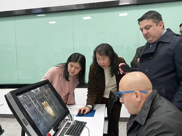 Azərbaycan Çinin peşə təhsili təcrübəsini öyrənir