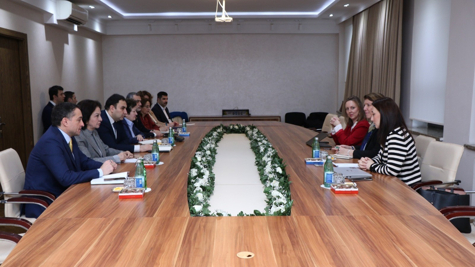 AzMİU-da WUF13 çərçivəsində əməkdaşlıq məsələləri müzakirə olunub