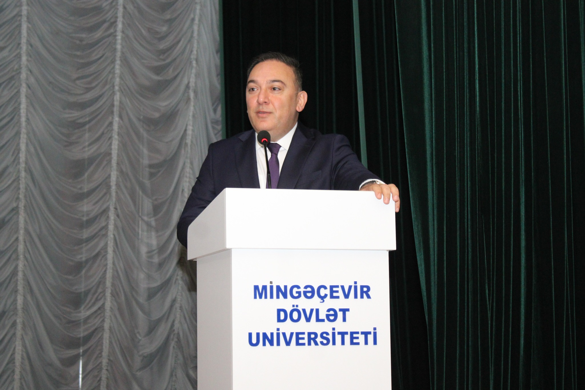 MDU-da İctimai Şuranın üzvləri ilə görüş keçirilib