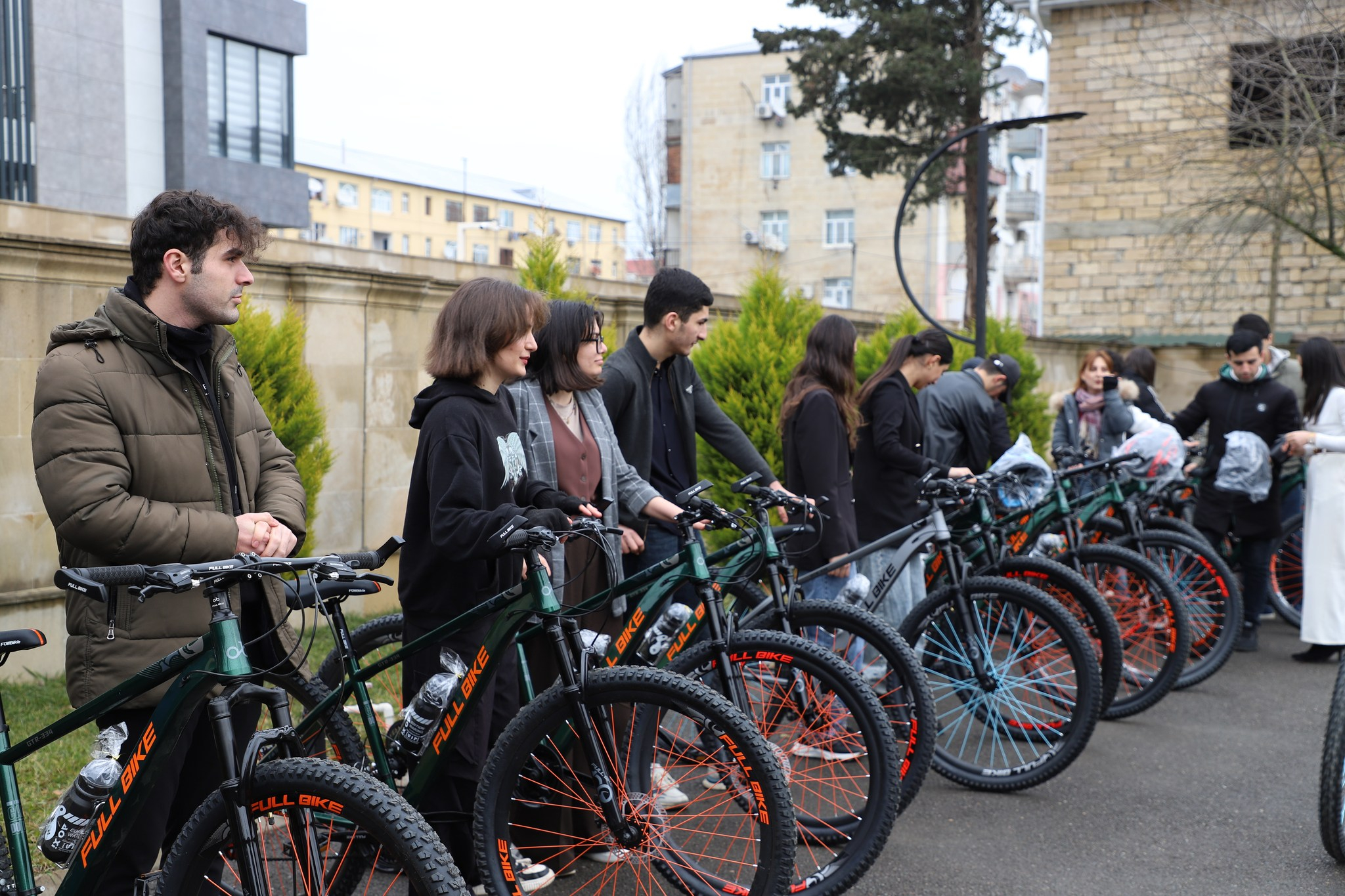 Gənclər və İdman Nazirliyi LDU-ya velosipedlər hədiyyə edib