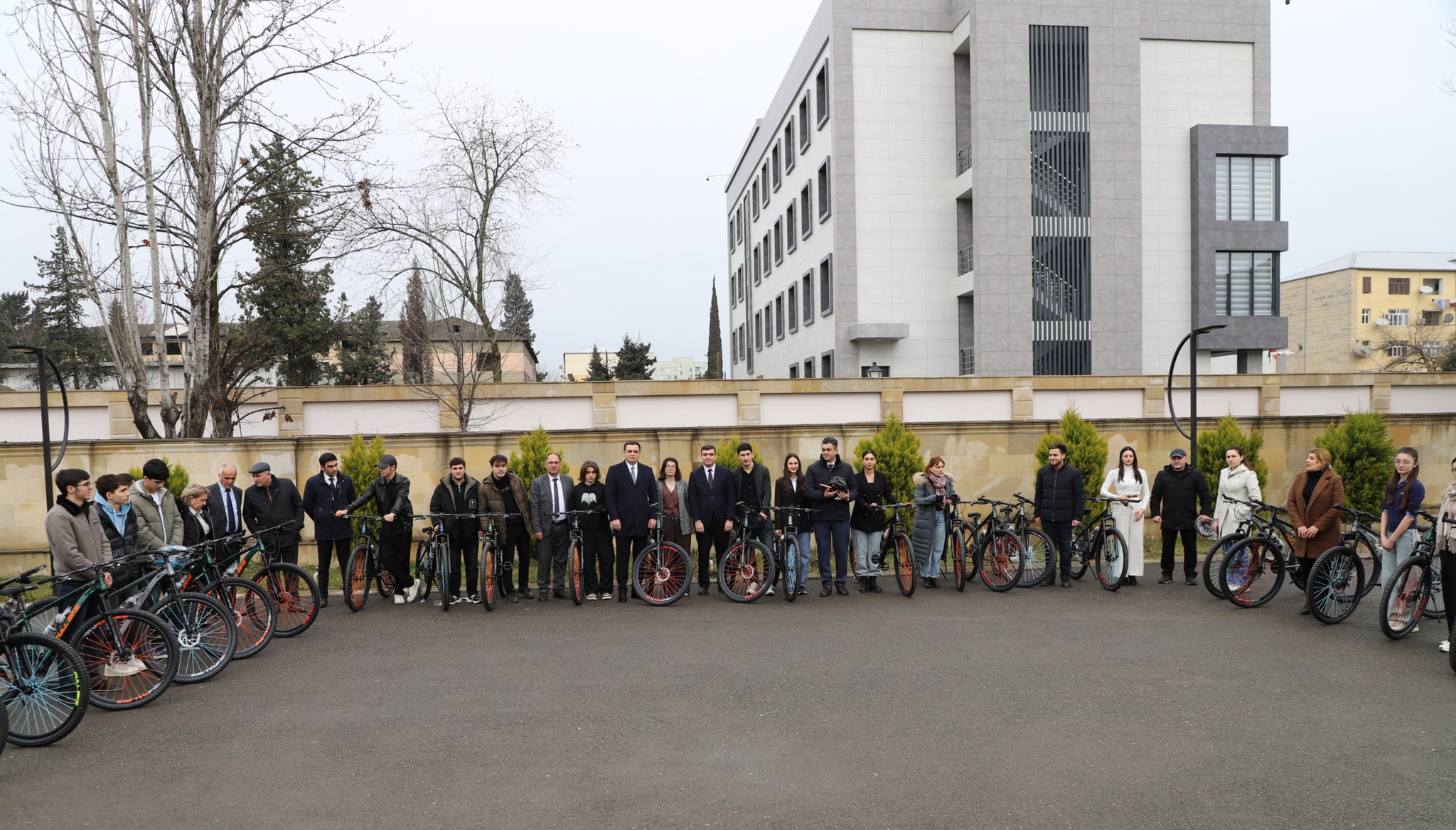 Gənclər və İdman Nazirliyi LDU-ya velosipedlər hədiyyə edib