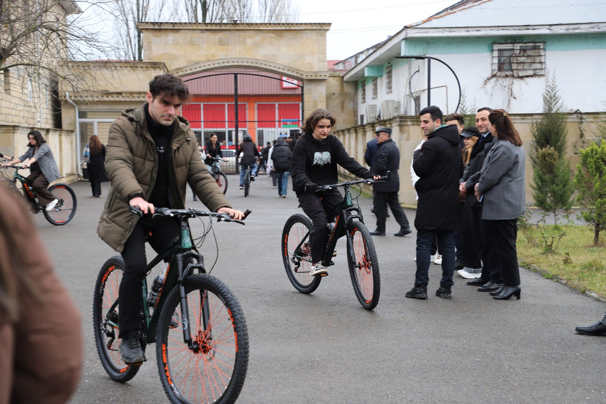 Gənclər və İdman Nazirliyi LDU-ya velosipedlər hədiyyə edib