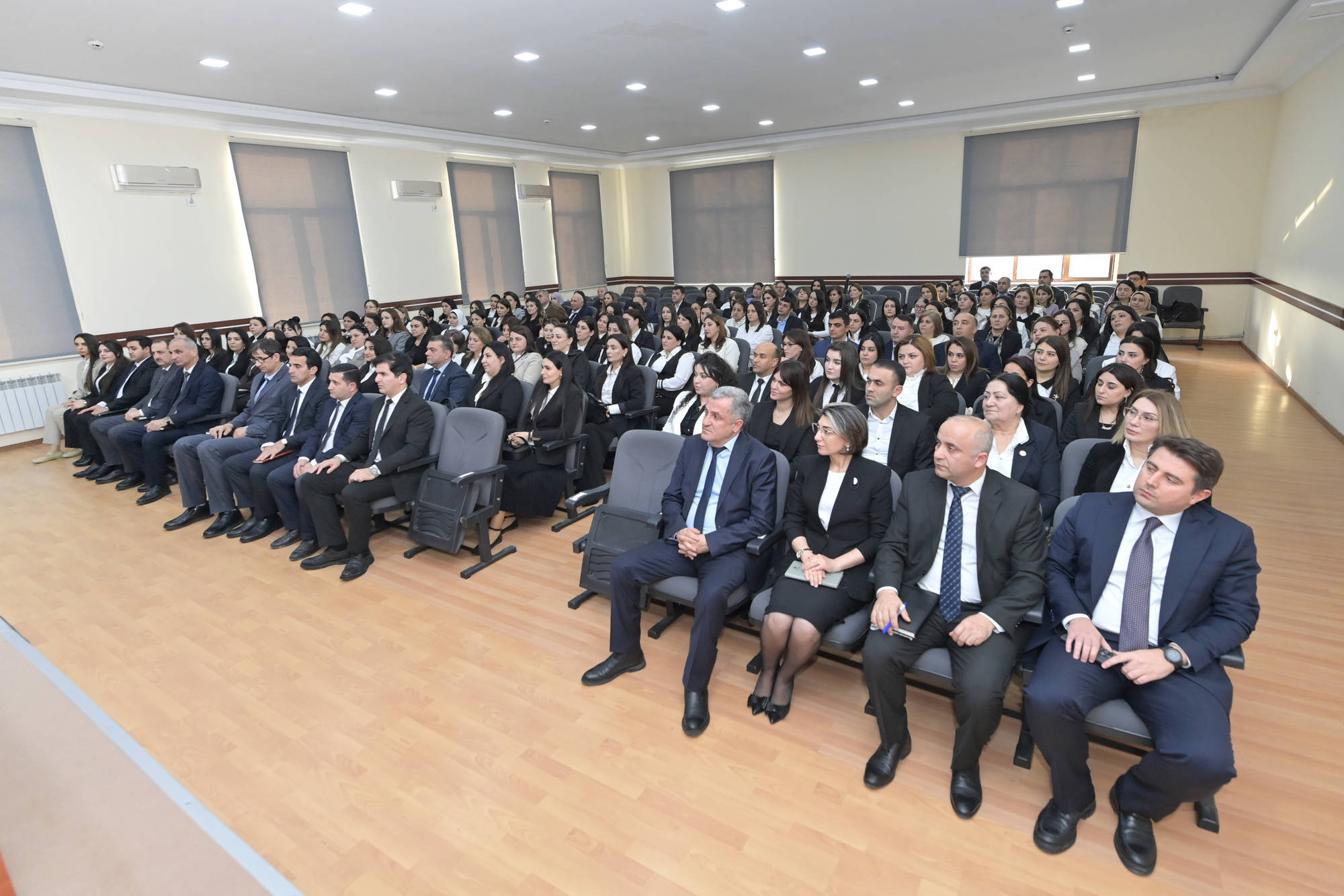 Mərkəzi Aran regionunda tədrisin keyfiyyəti müzakirə edilib