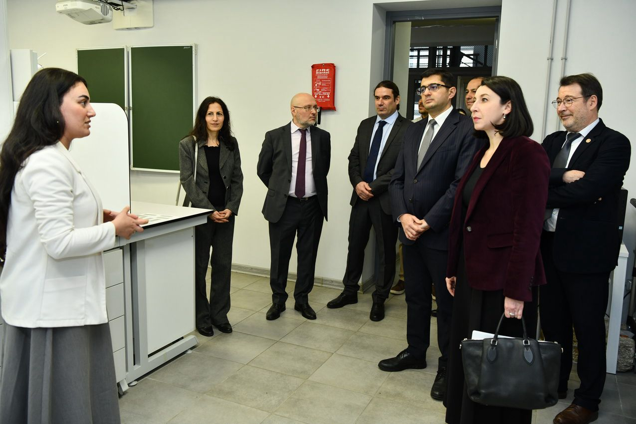 Fransanın Azərbaycandakı səfiri UFAZ-ı rəsmi ziyarət edib