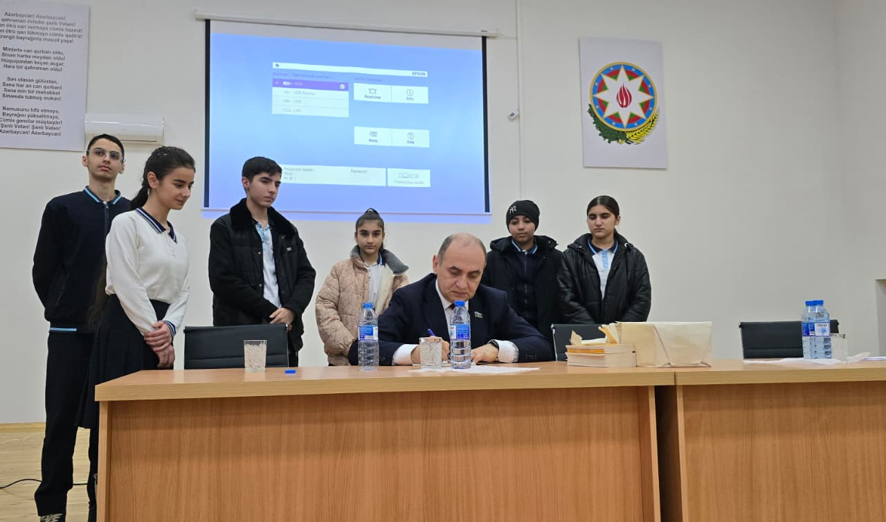 Mingəçevir məktəbində İctimai Şuranın üzvləri ilə görüş keçirilib
