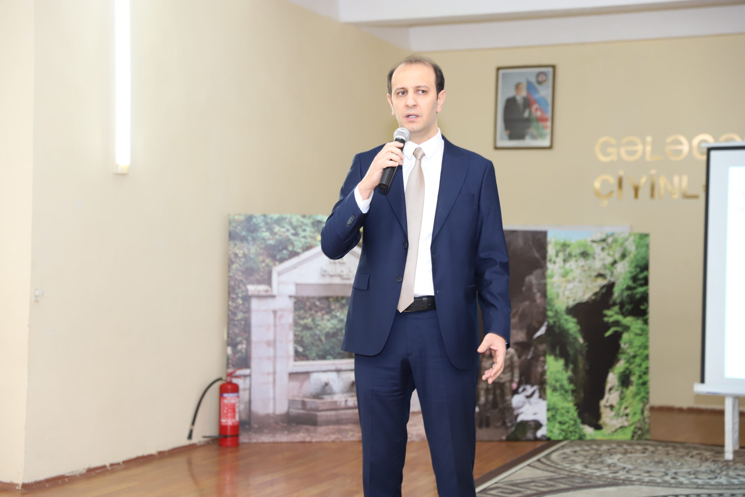 Fənn kurikulumlarının təkmilləşdirilməsinə dair görüşlər keçirilib