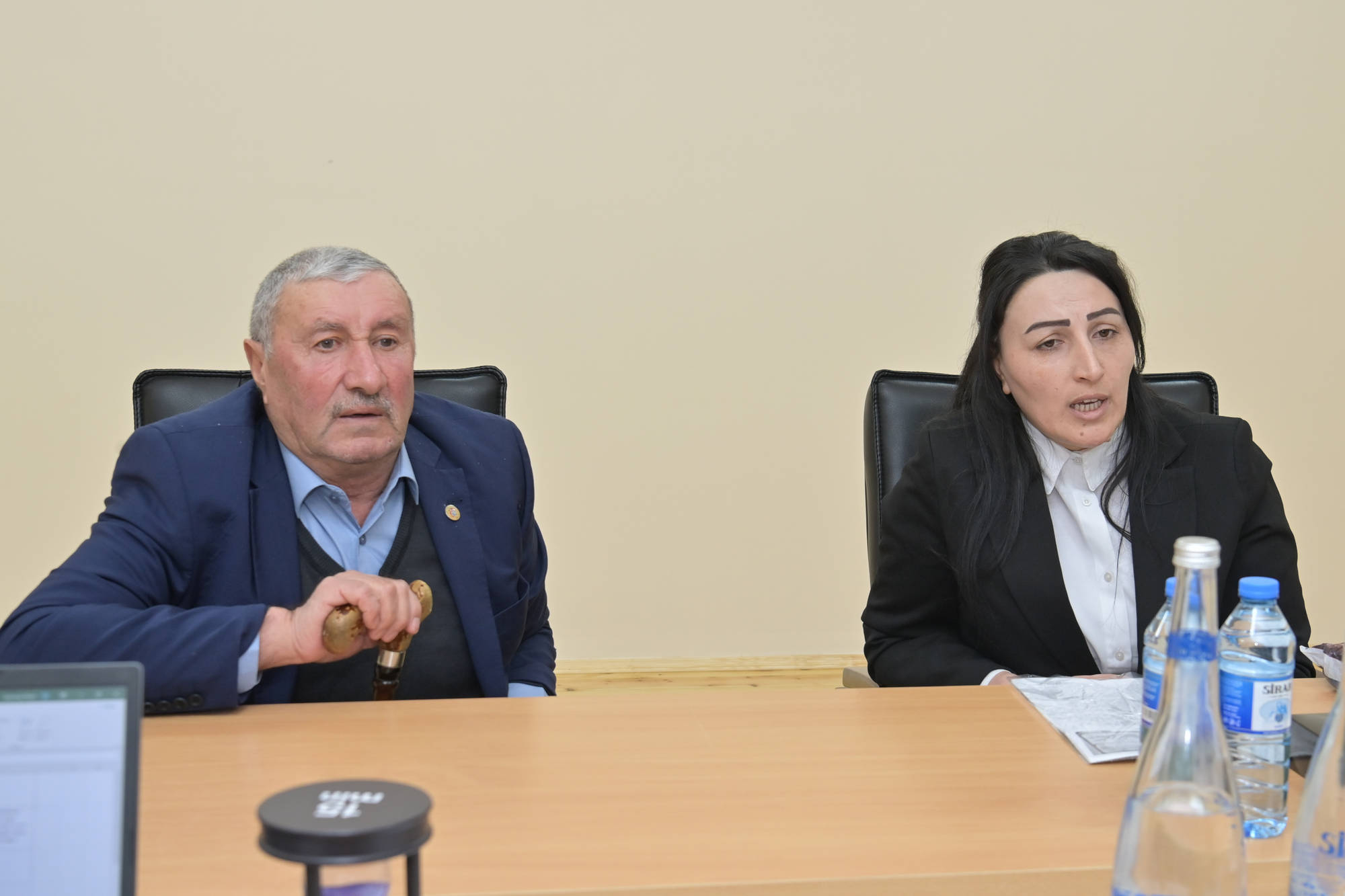 Elm və təhsil naziri Kürdəmirdə vətəndaşları qəbul edib