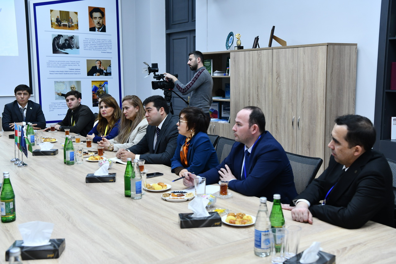 ADNSU-da Özbəkistanın ali məktəblərinin nümayəndələri ilə görüş keçirilib