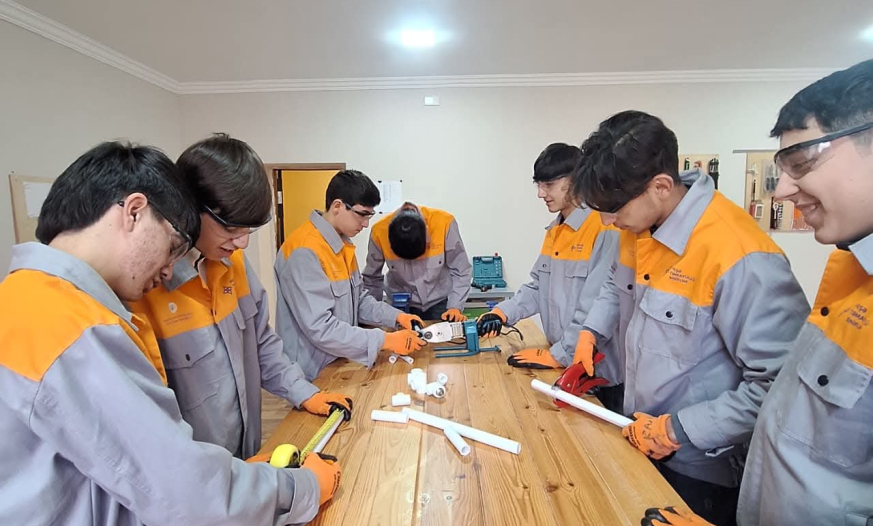 Şirvan-Salyan regionunun 1000-dən çox şagirdi peşə təmayüllü siniflərdə təhsil alır 