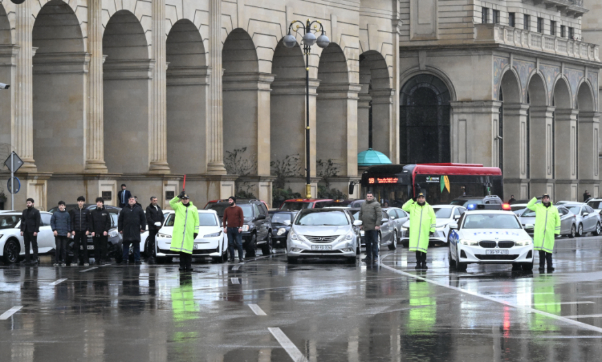 20 Yanvar şəhidlərinin xatirəsi bir dəqiqəlik sükutla yad edilib