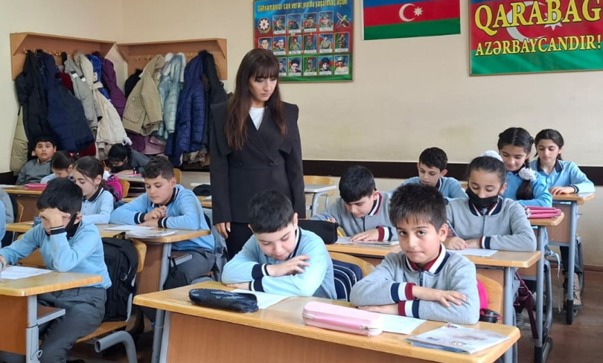 Məktəblərdə yeni qiymətləndirmə modelinin tətbiqi araşdırılır