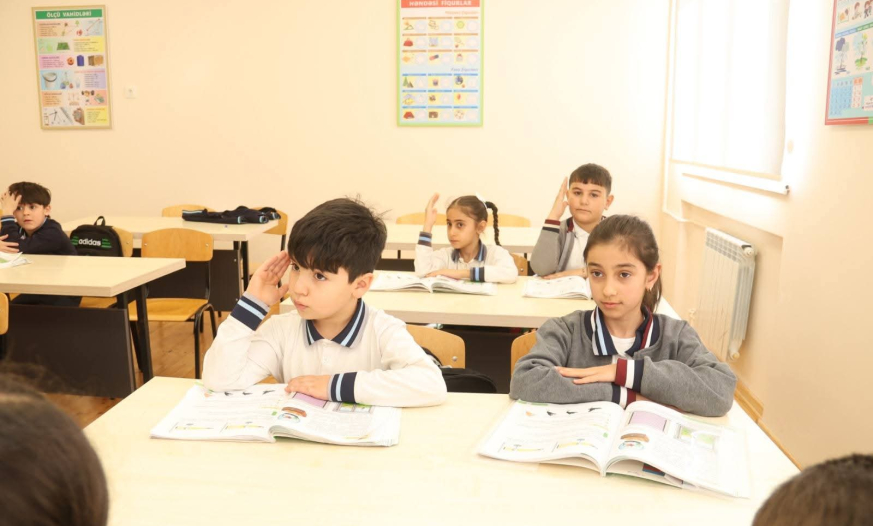 Kərkicahan qəsəbə 1 nömrəli tam orta məktəbində ilk dərs günü