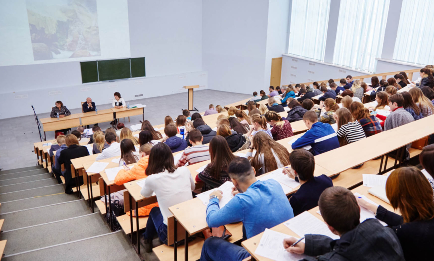 Rusiyada bakalavriat və magistratura səviyyəsi ləğv edilir