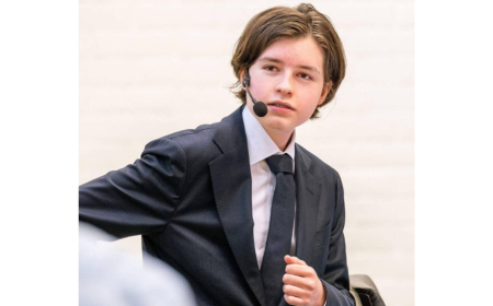 12 yaşında magistr, 15 yaşında fəlsəfə doktoru oldu – Loran Simons   