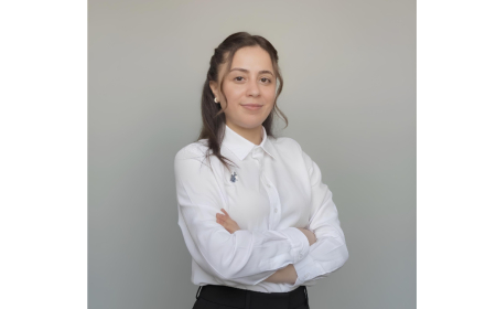 “Müəllimlik kimya elminə marağımı artırdı” - Azərbaycanın ən gənc qız alimi 