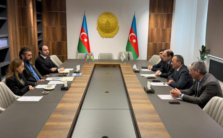 AzMİU ilə AGTL arasında strateji tərəfdaşlıq müzakirə edilib