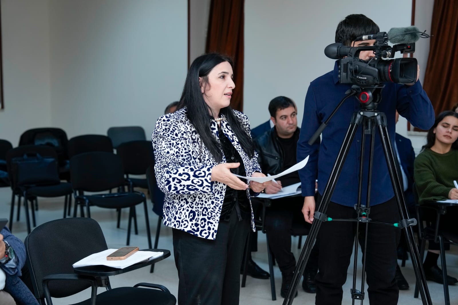 NDU-nun rektoru Elbrus İsayev media nümayəndələri üçün brifinq keçirib