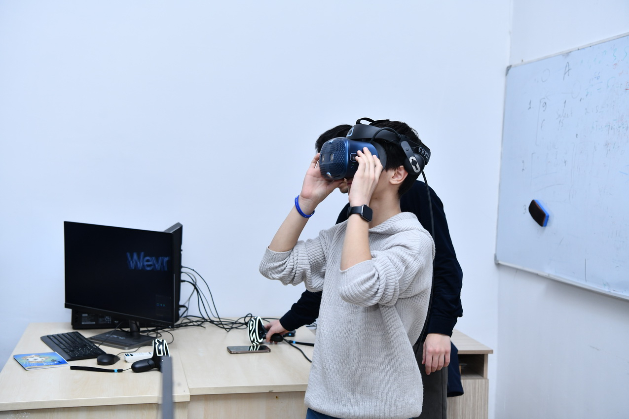 ADNSU-da şagirdlər üçün “Mühəndislik düşərgəsi” başa çatıb