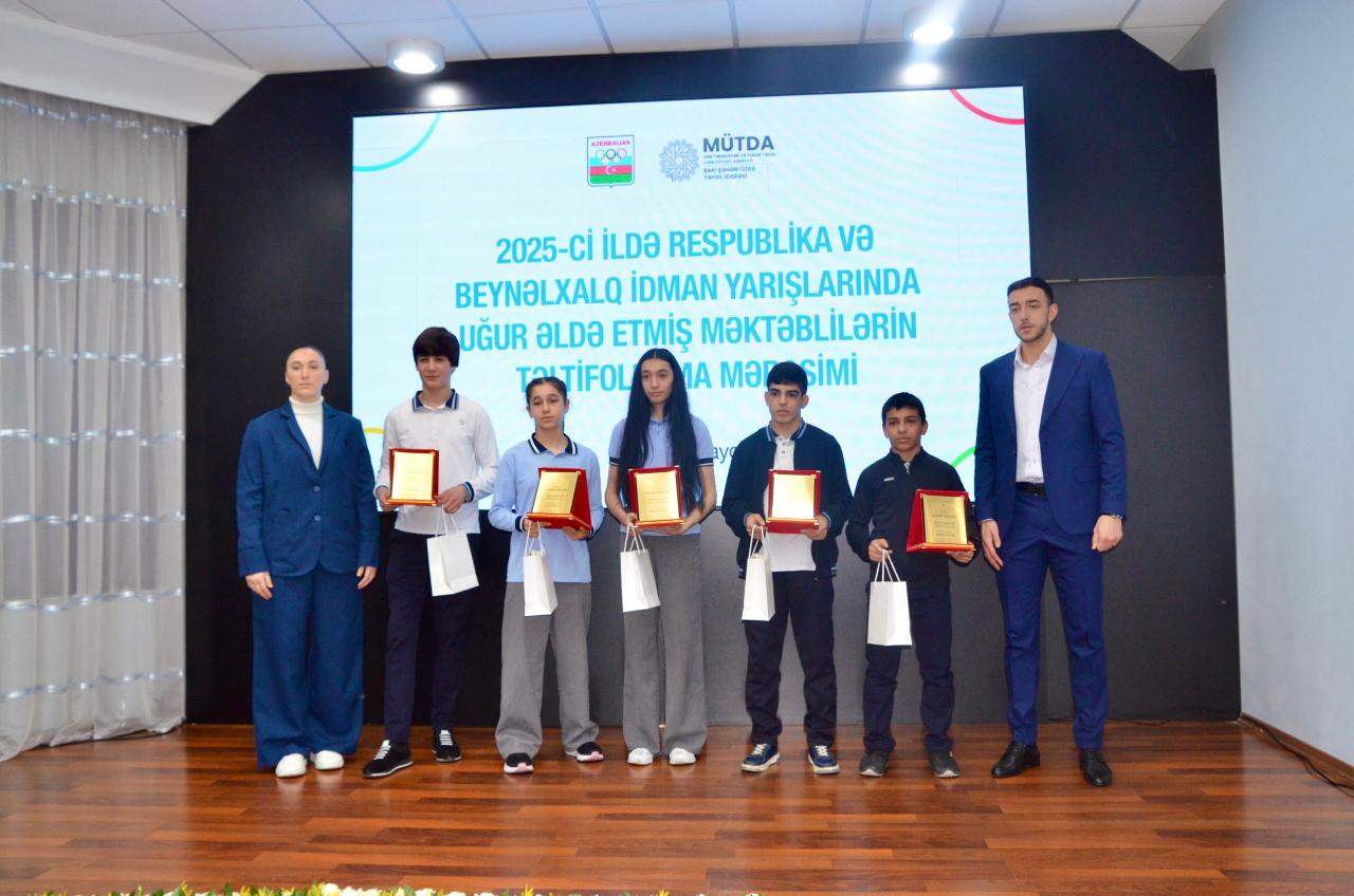 İdmanda uğur qazanan məktəblilər təltif olunublar