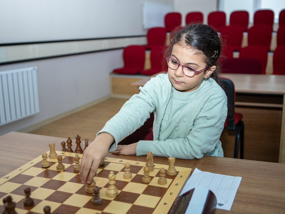 Naxçıvanda 8–18 yaşlı şahmatçılar arasında birincilik başladı